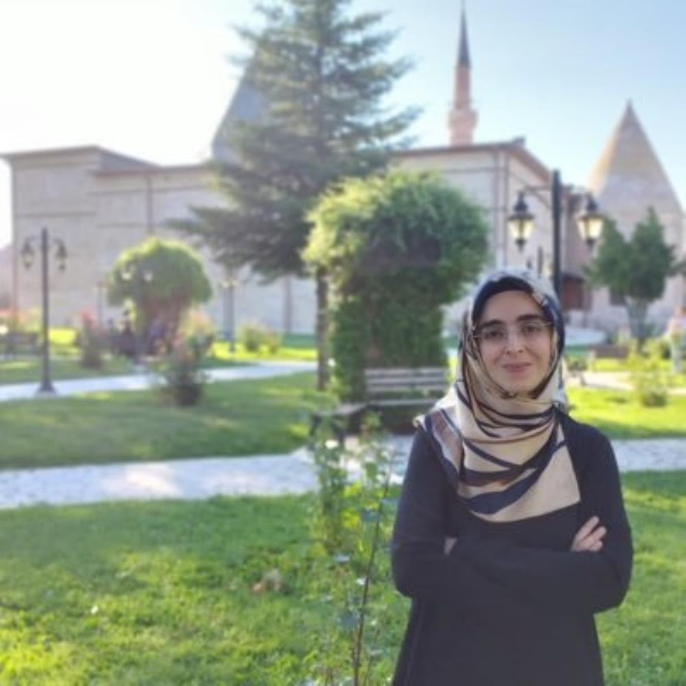 Doç. Dr.  Fatma Betül ALTINTAŞ